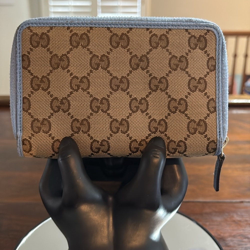 GUCCI Supreme Zip Around Wallet